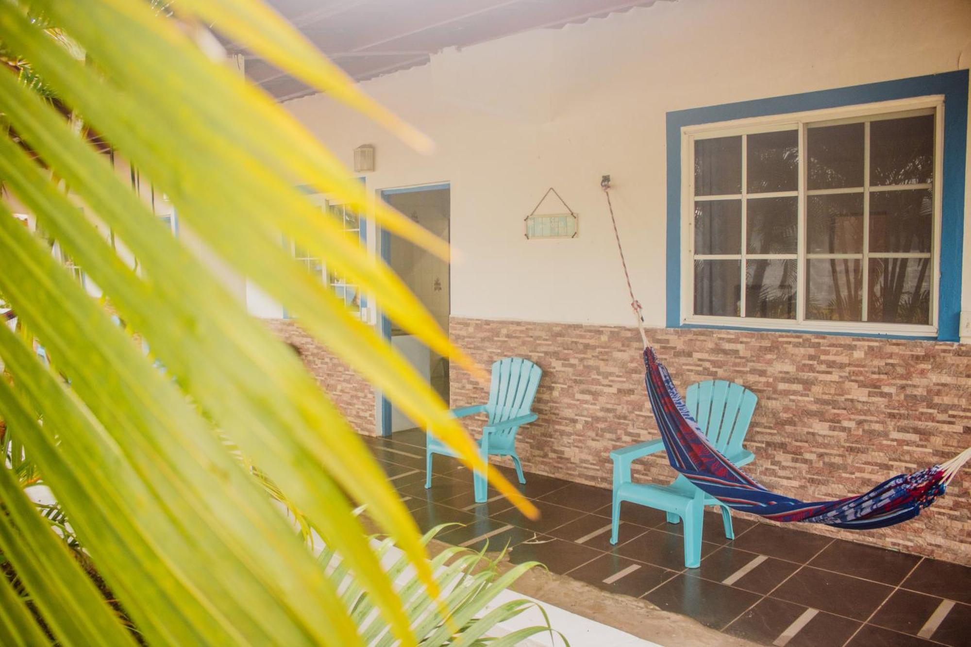 La Posada Del Buzo Colon Exteriér fotografie